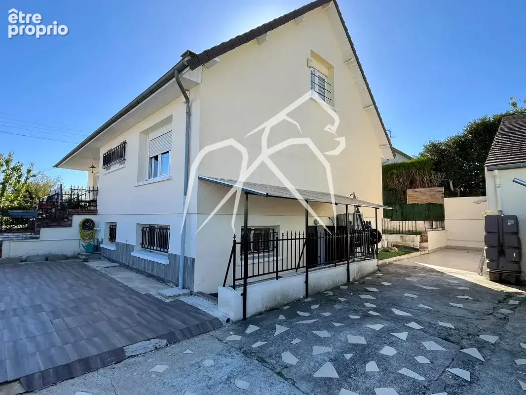 Maison familiale semi plain-pied 11 pièces  266 m²  Avec 1 studio vendu loué  SAINT-ETIENNE-DU-ROUVRAY 76800 - photo 3