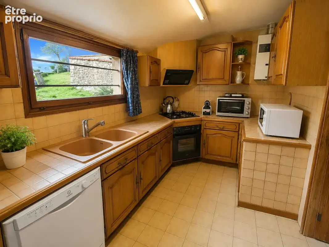 Maison 5 pièces 99 m² à vendre à Saint-Martin-Aux-Chartrains (14130) - photo 4