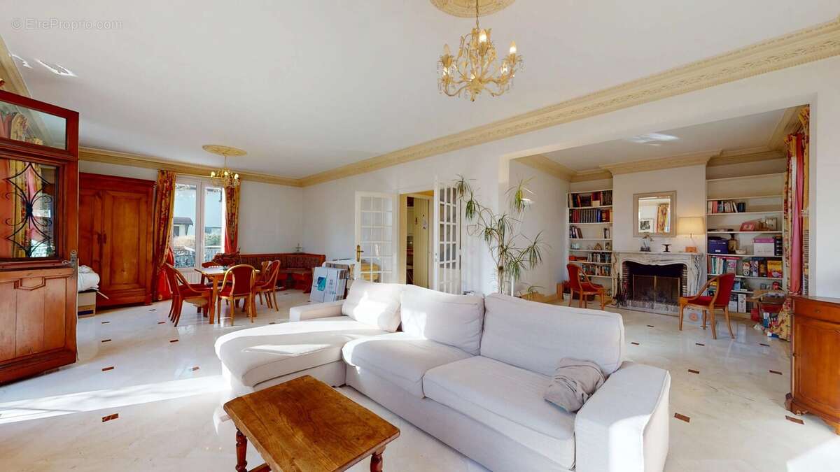 Maison à NEUILLY-PLAISANCE