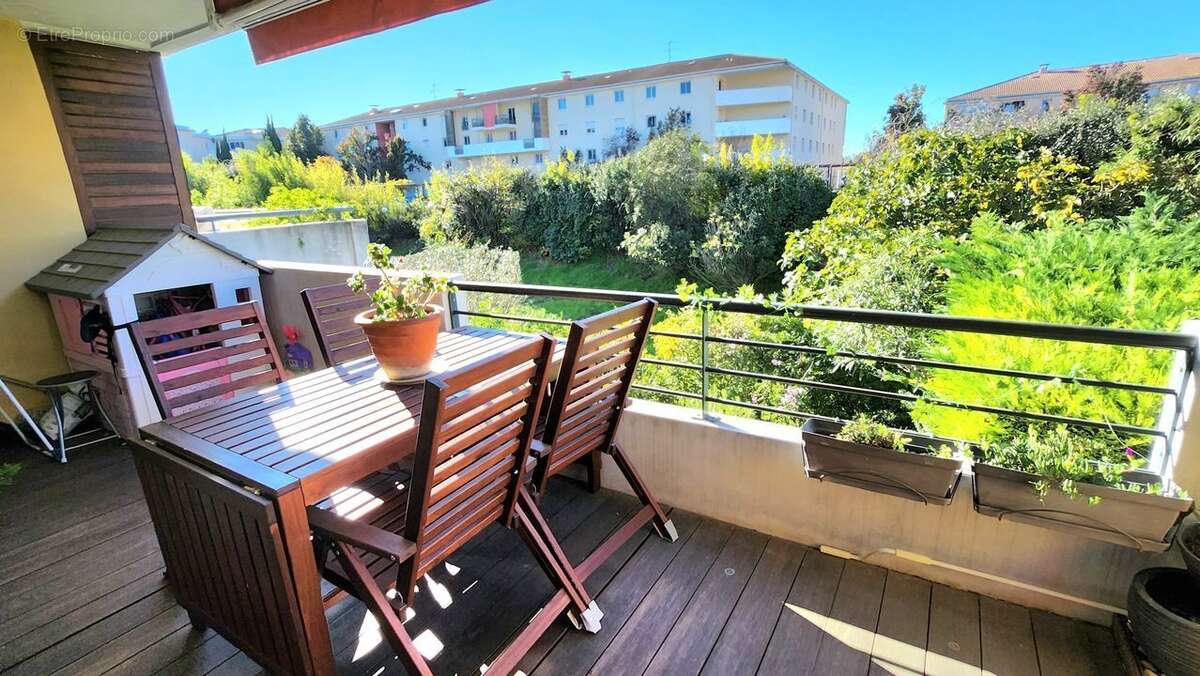 T4 / CHATEAU GOMBERT / TERRASSE / GARAGE / PARKING - Appartement à MARSEILLE-13E