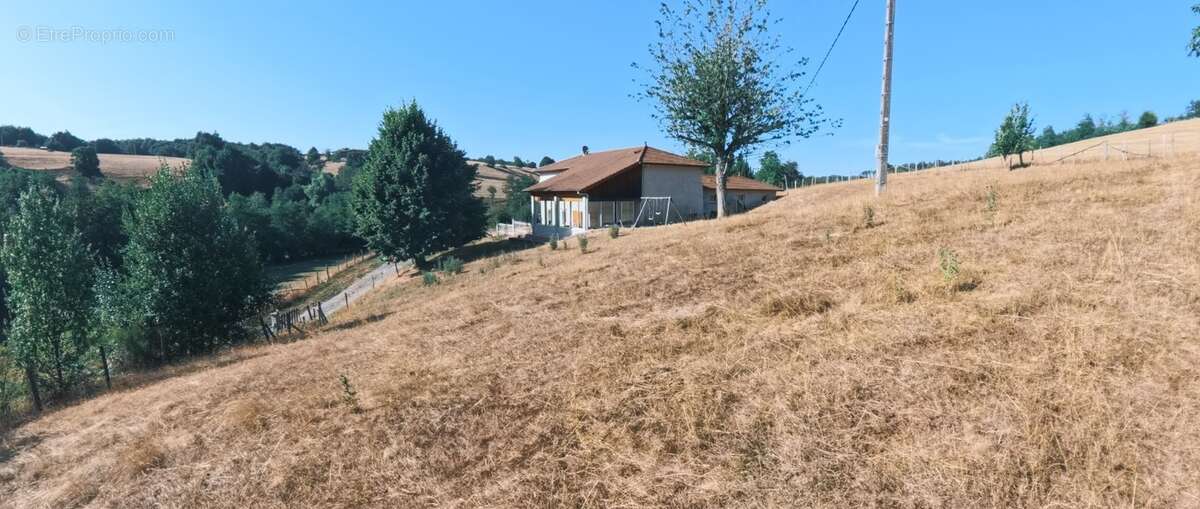 Maison à vendre 5 pièces ROYBON (38) - photo 3