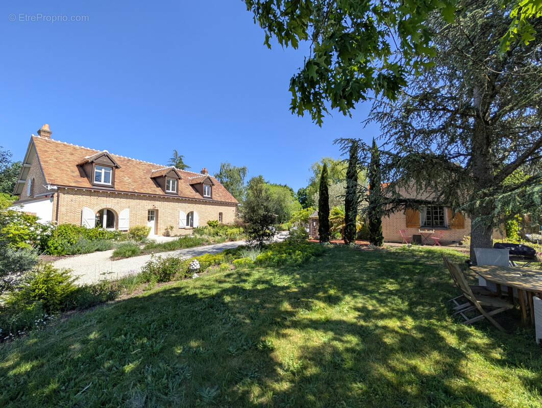 Maison à PIERREFITTE-SUR-SAULDRE