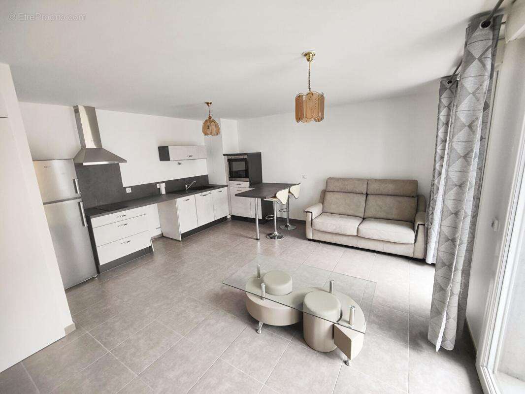 Appartement à MEYLAN