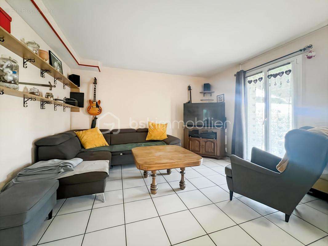 Maison à MORIGNY-CHAMPIGNY