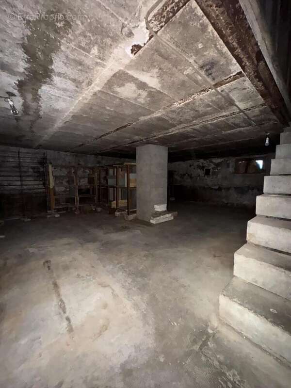 IMG_8020 - Commerce à SAINT-AME