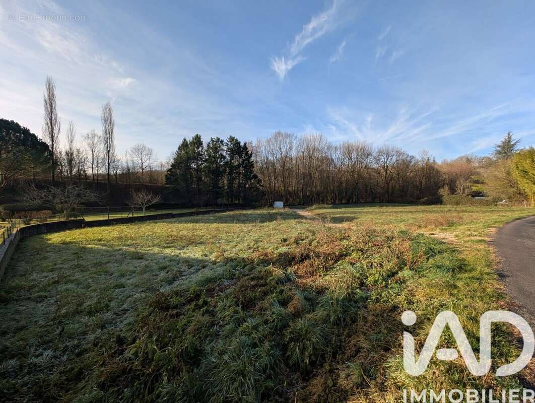 Photo 5 - Terrain à COLLONGES-LA-ROUGE