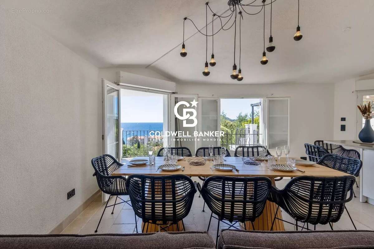 Située dans un domaine privé et sécurisé d’Agay à Saint-Raphaël, opportunité d’investissement rare sur la Côte d’Azur, alliant e - photo 7