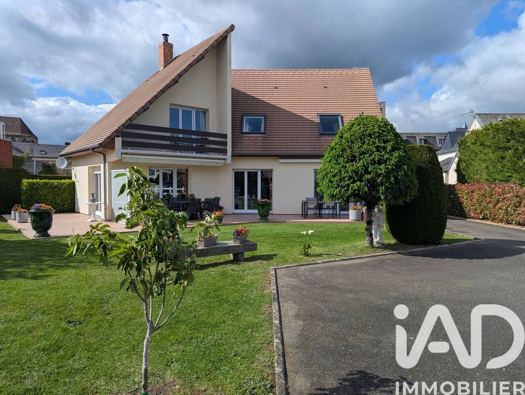 Photo 1 - Maison à NEUFCHATEL-EN-BRAY
