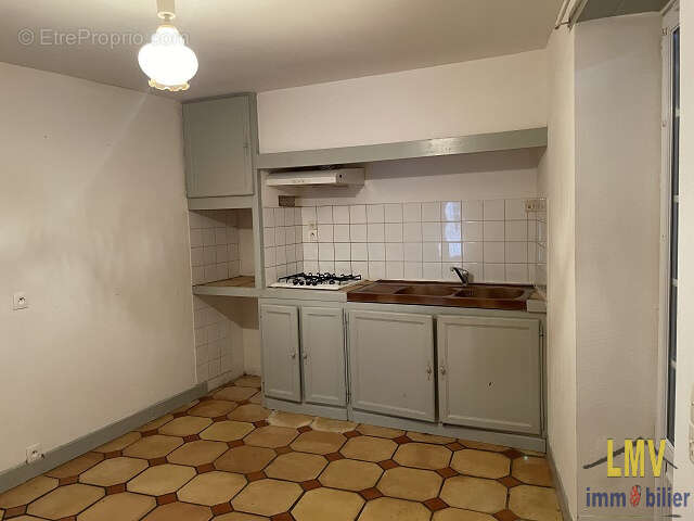 Maison à SAINT-MICHEL-DE-MONTAIGNE