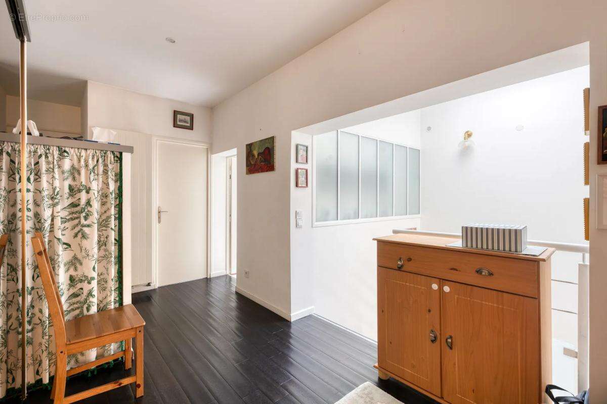 Appartement à COLOMBES
