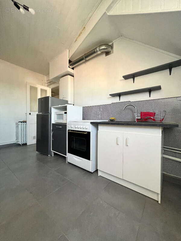 Appartement Aurillac - 3 pièces- 49.35m2 loi carrez 57.77 au sol - photo 4