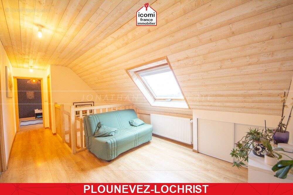 Maison à PLOUNEVEZ-LOCHRIST