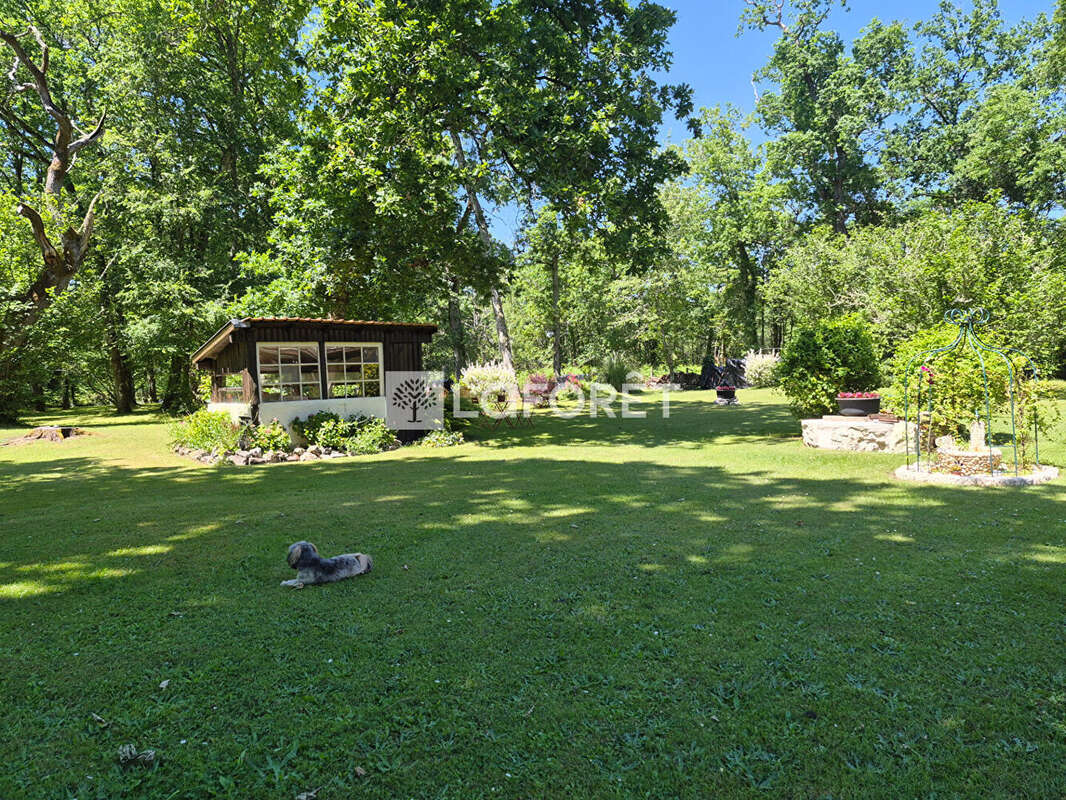 Maison familiale, sans voisinage immédiat, 4 chambres et garages - photo 2