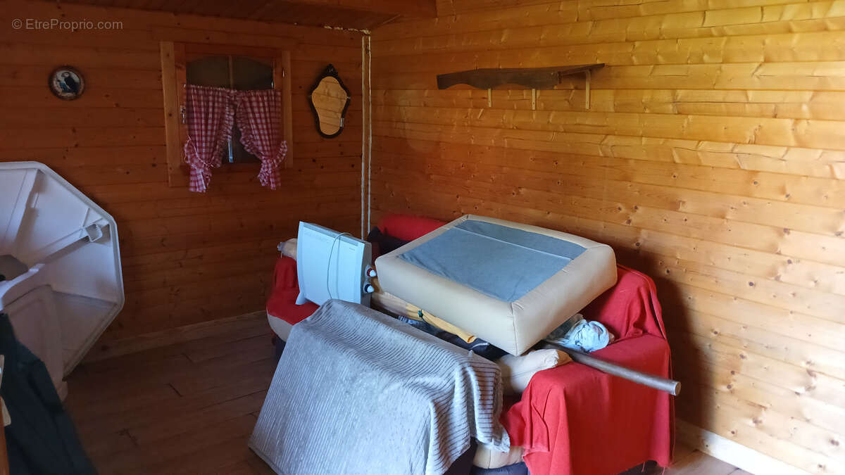 Maison à CHAUSSENAC