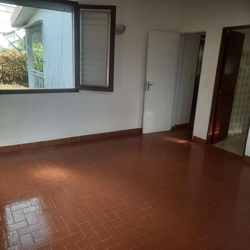 Photo 6 - Maison à LE LAMENTIN