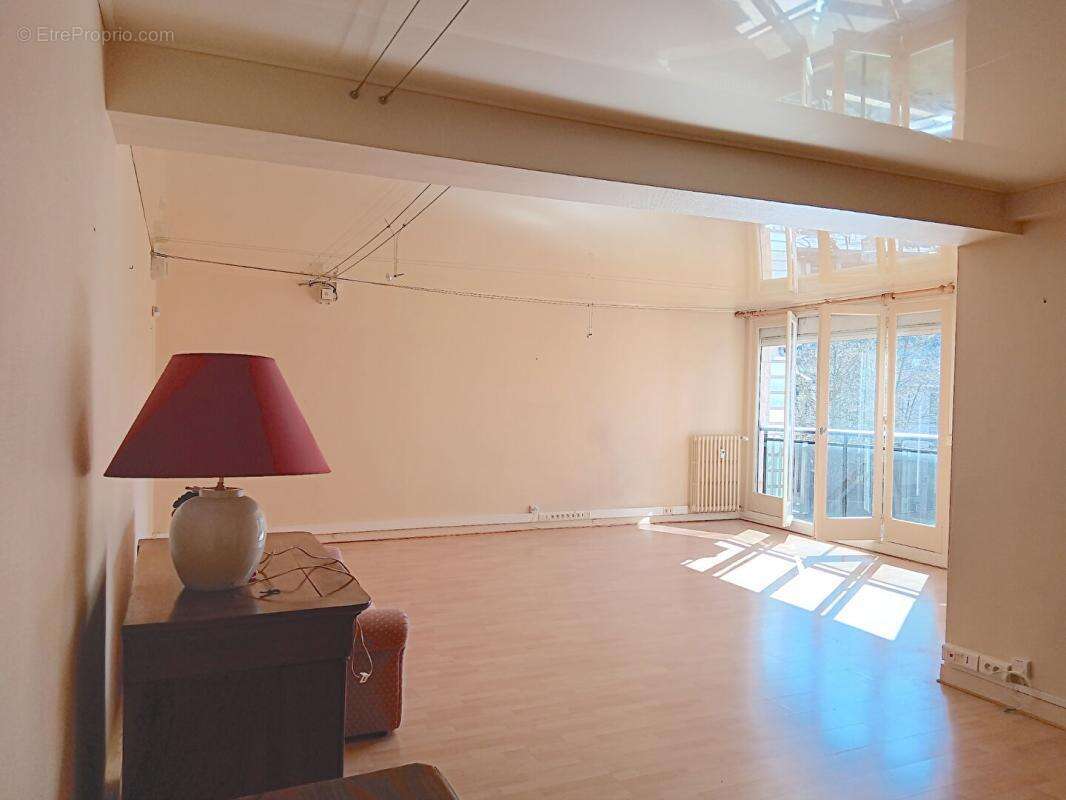 Appartement à CAHORS