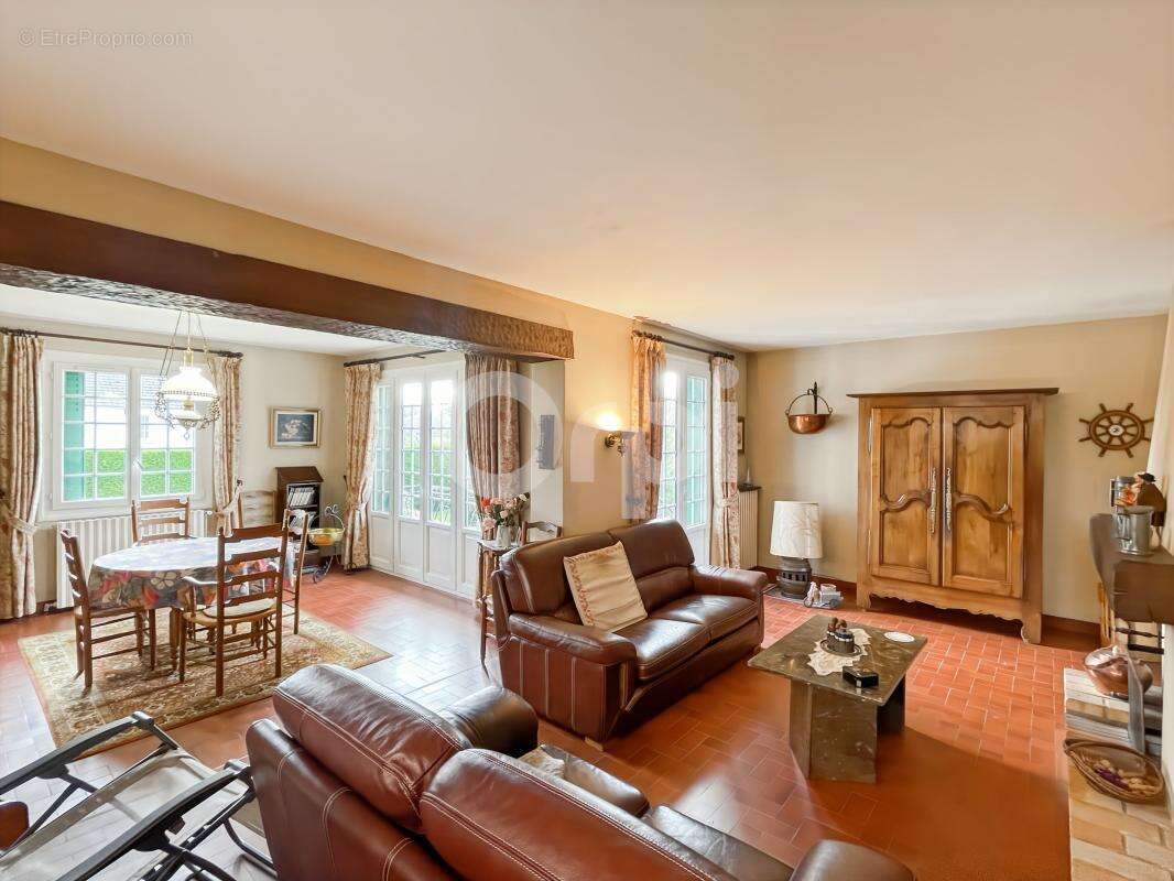 Maison à ARNIERES-SUR-ITON