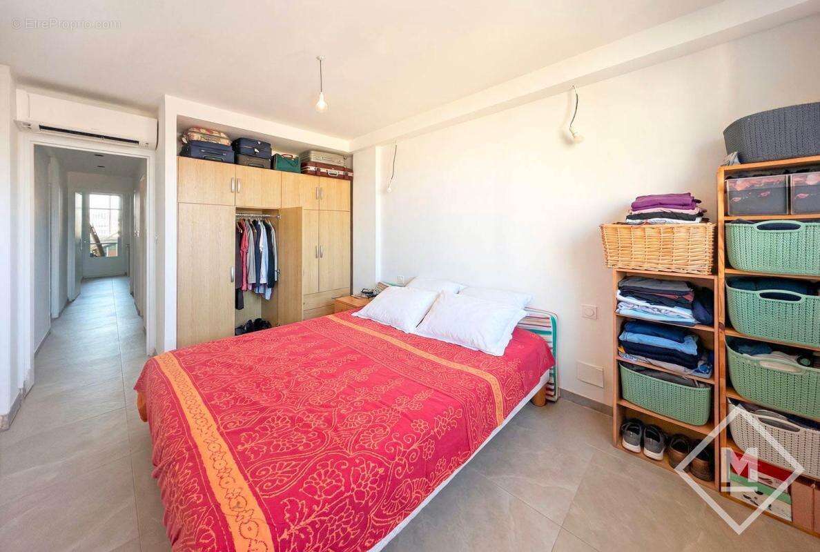 Appartement à MARSEILLE-5E