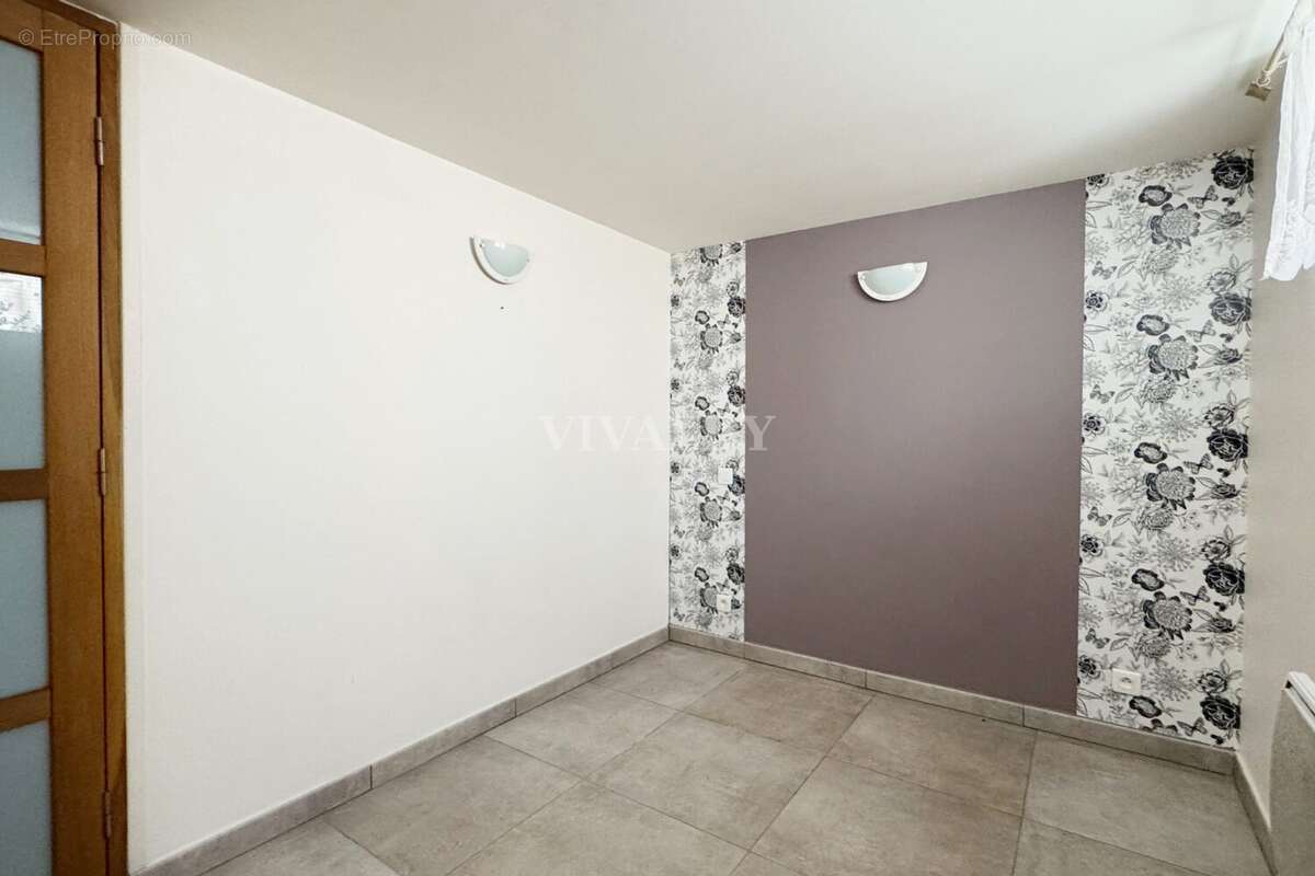 Chambre - Appartement à TOULON