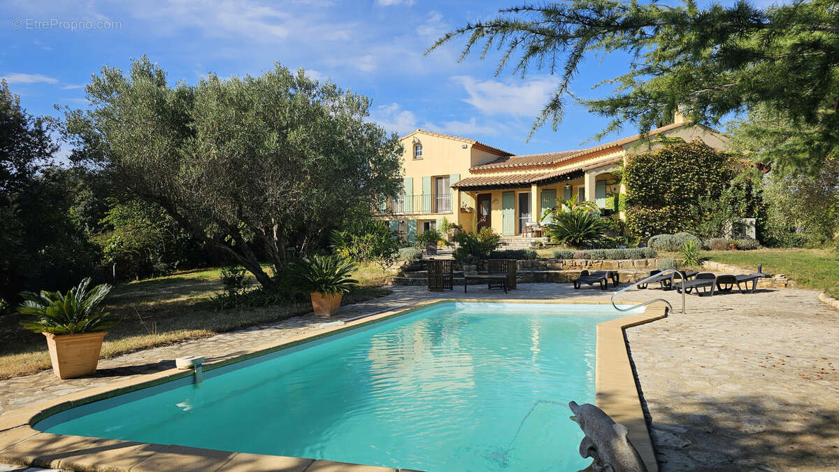 Maison à SAINT-GILLES