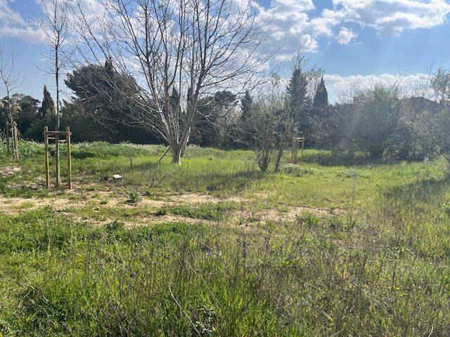 Terrain à AIX-EN-PROVENCE