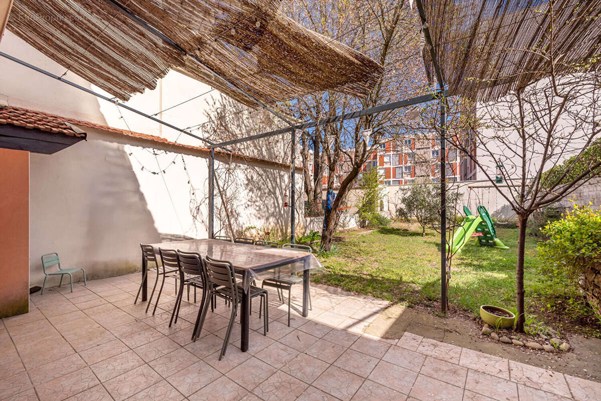 Maison à VILLEURBANNE