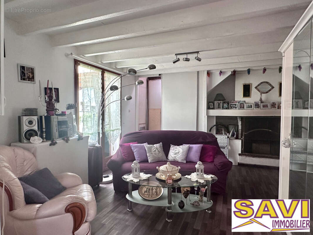 Maison à FERRIERES-EN-GATINAIS