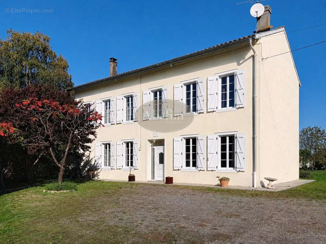 Grande maison avec garage - photo 5