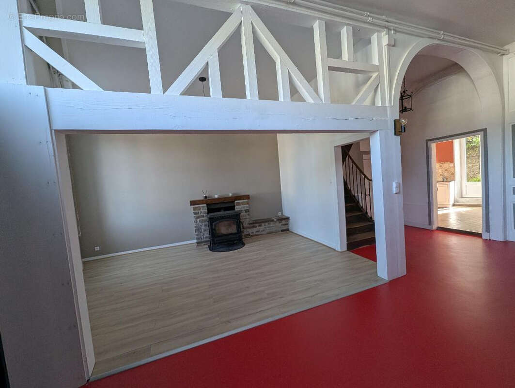 Maison à SAINT-YRIEIX-LA-PERCHE