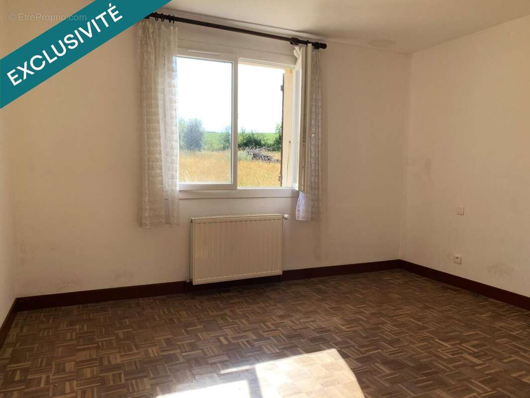Maison 115 m² à Saint-Clar  - photo 9