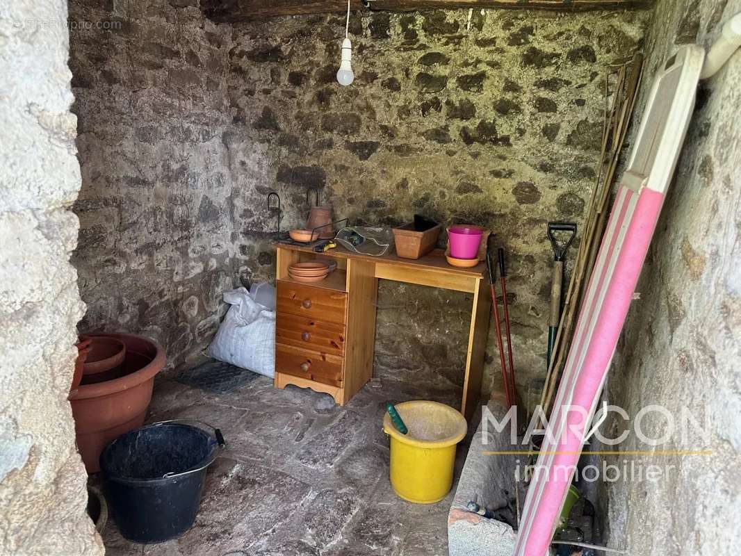 Maison à SAINT-LEGER-BRIDEREIX