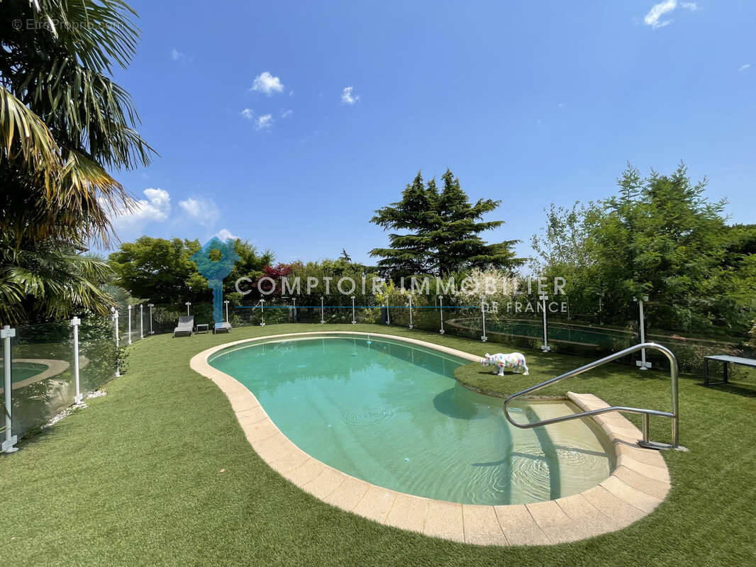 Dpt Ardèche (07) - à Vendre À Roiffieux - Villa d'exception avec piscine - photo 23