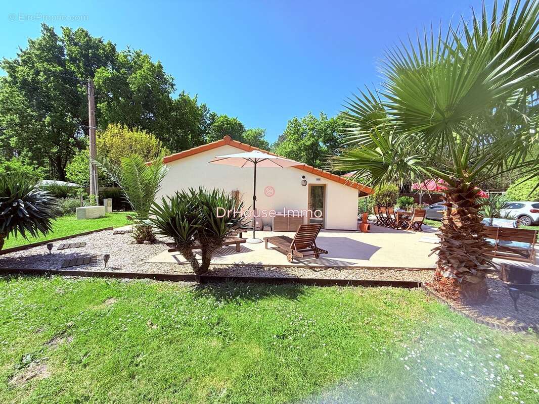 Maison à GRAYAN-ET-L&#039;HOPITAL