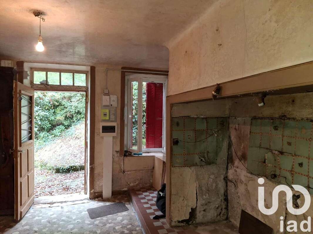 Photo 2 - Maison à SAINT-SALVADOUR