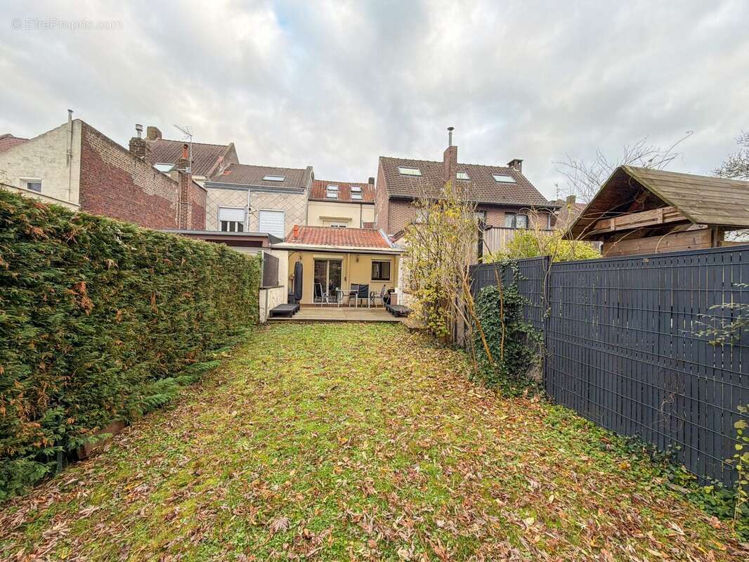 Maison à LEERS