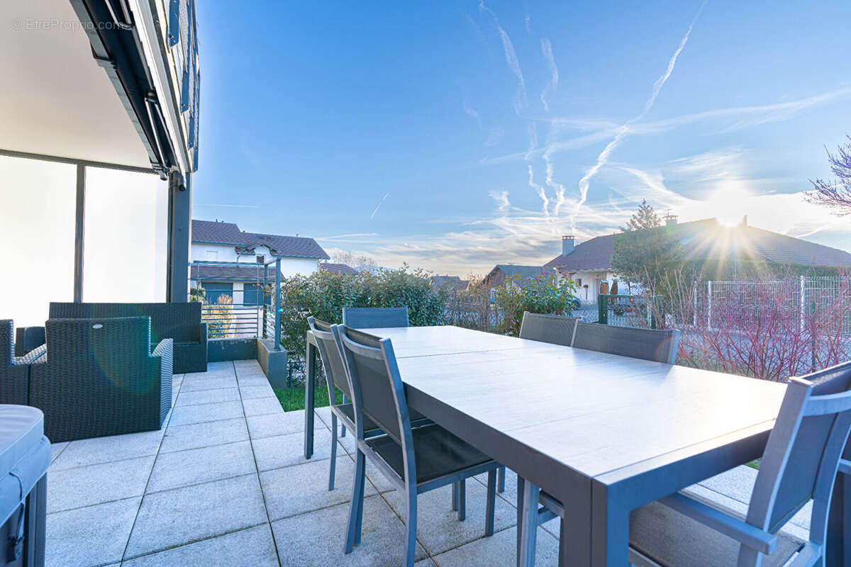 Appartement à VILLAZ