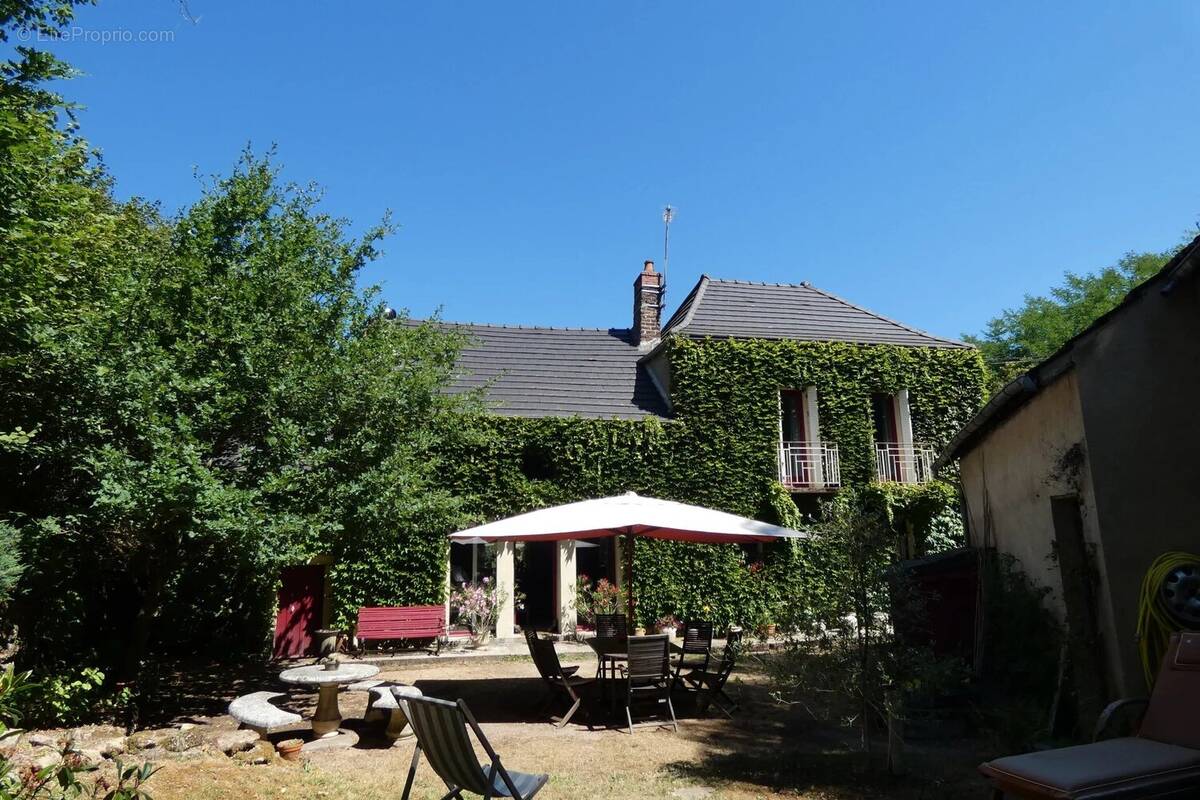 Maison à LE CREUSOT