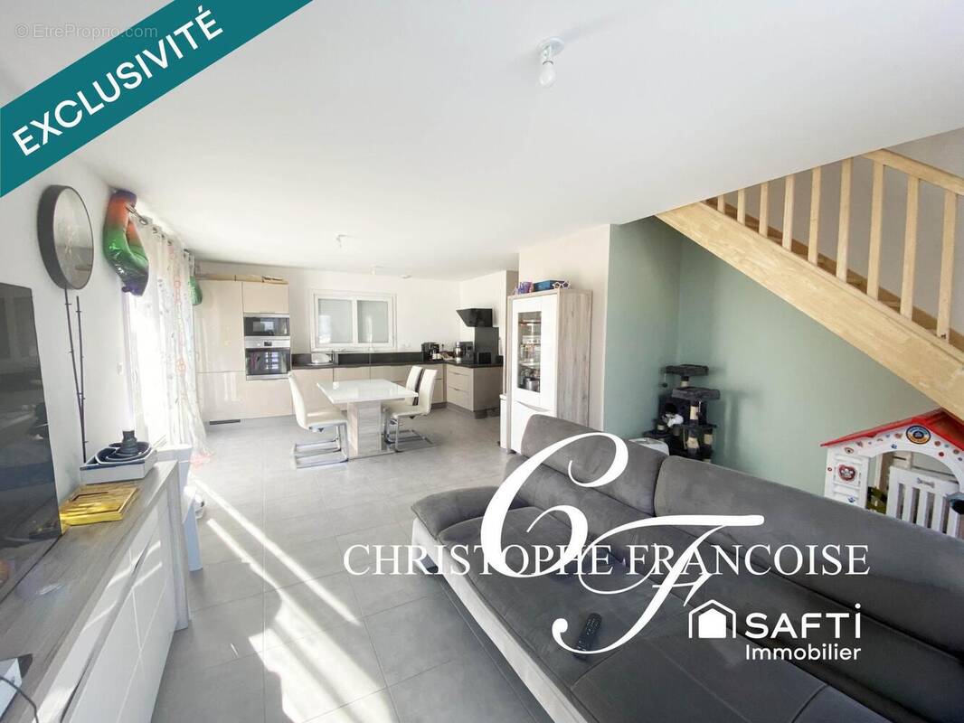 Photo 1 - Maison à INJOUX-GENISSIAT