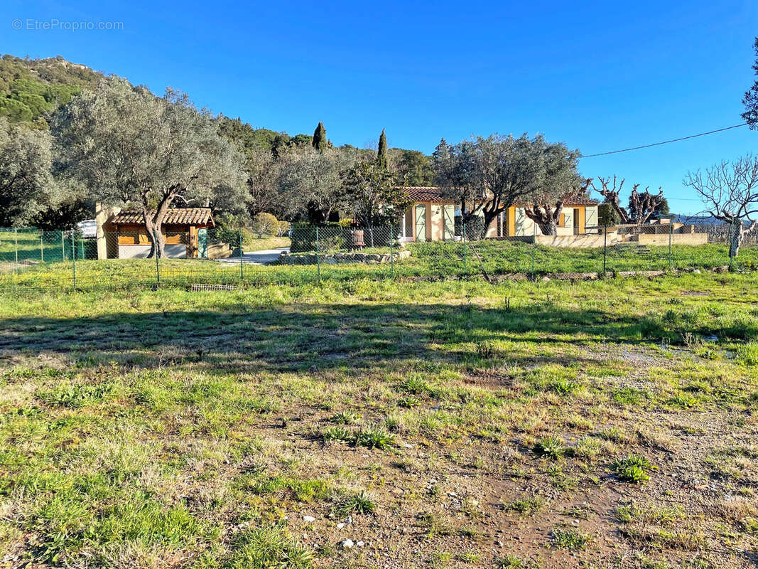 Maison à PLAN-DE-LA-TOUR