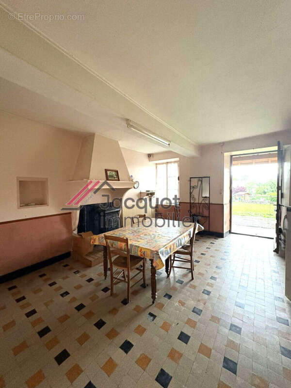 Maison 230 m² à Champagnole  - photo 4