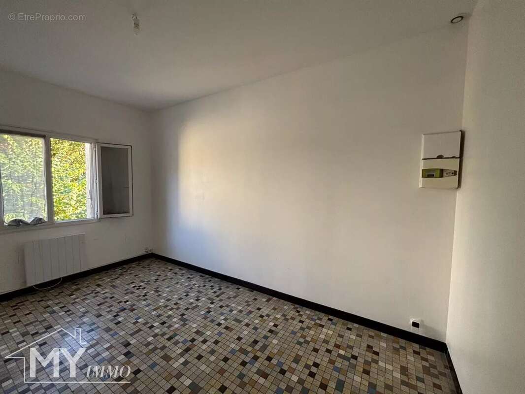 Appartement à PINEUILH