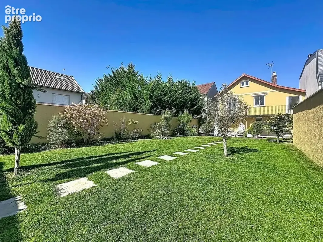 Photo Maison à Noisy-Le-Grand au prix de 529 000€
