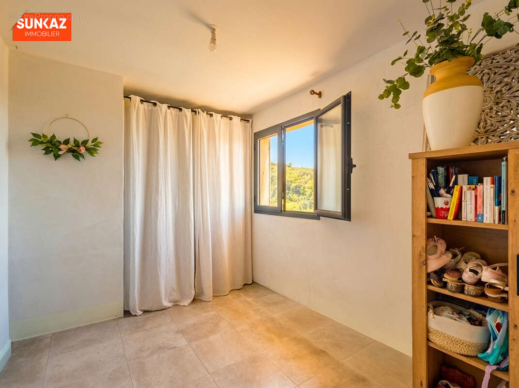 Maison à PETITE-ILE