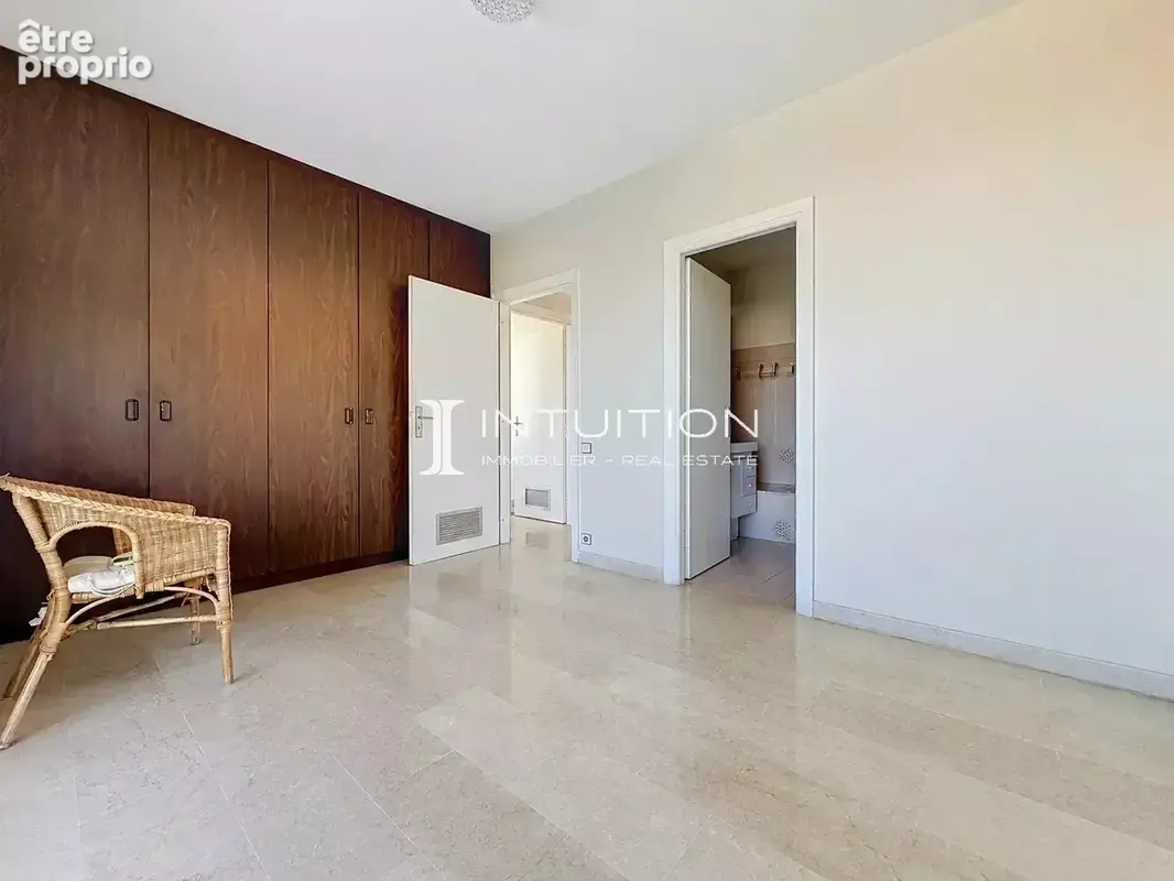 Cannes - Basse Californie : Vaste appartement toit terrasse avec garage - photo 27