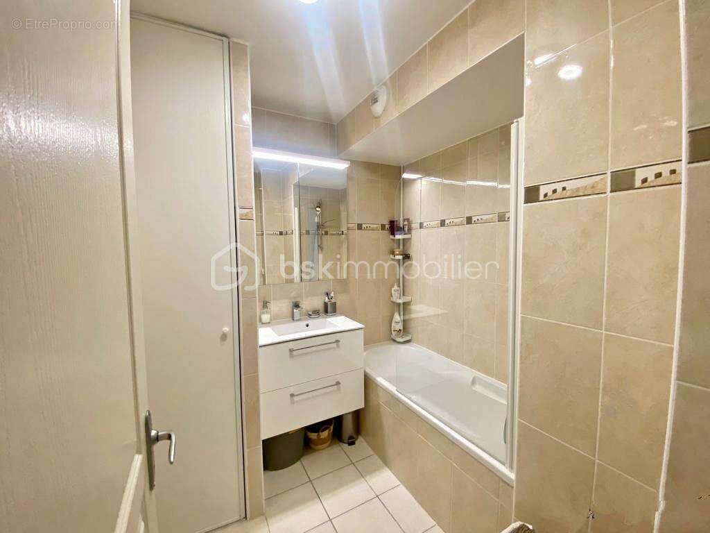 Appartement à HYERES