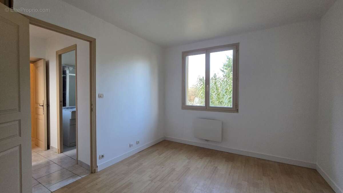 Chambre RDC maison d'amis - Maison à LE BUGUE