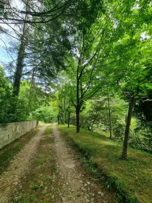 Maison 140 m² à Saint-Etienne-Vallee-Francaise  - photo 3