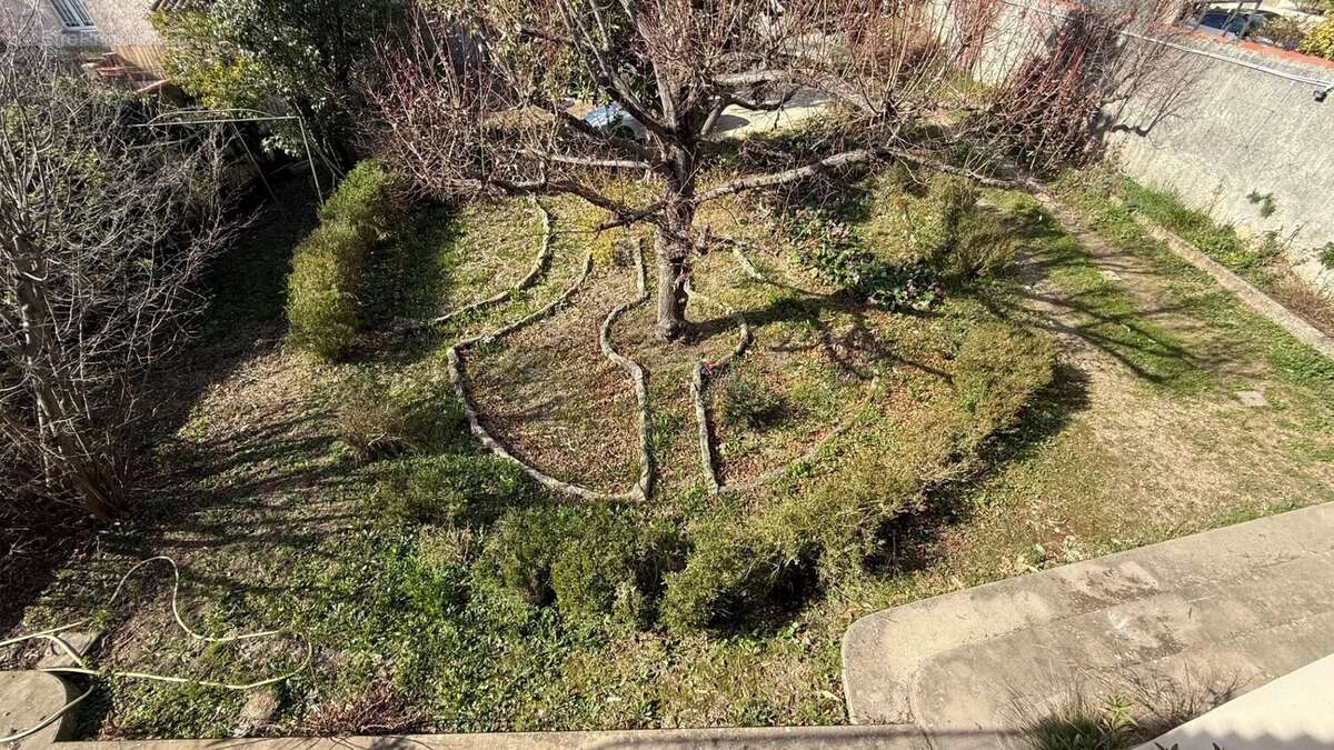 Maison à ROQUEVAIRE