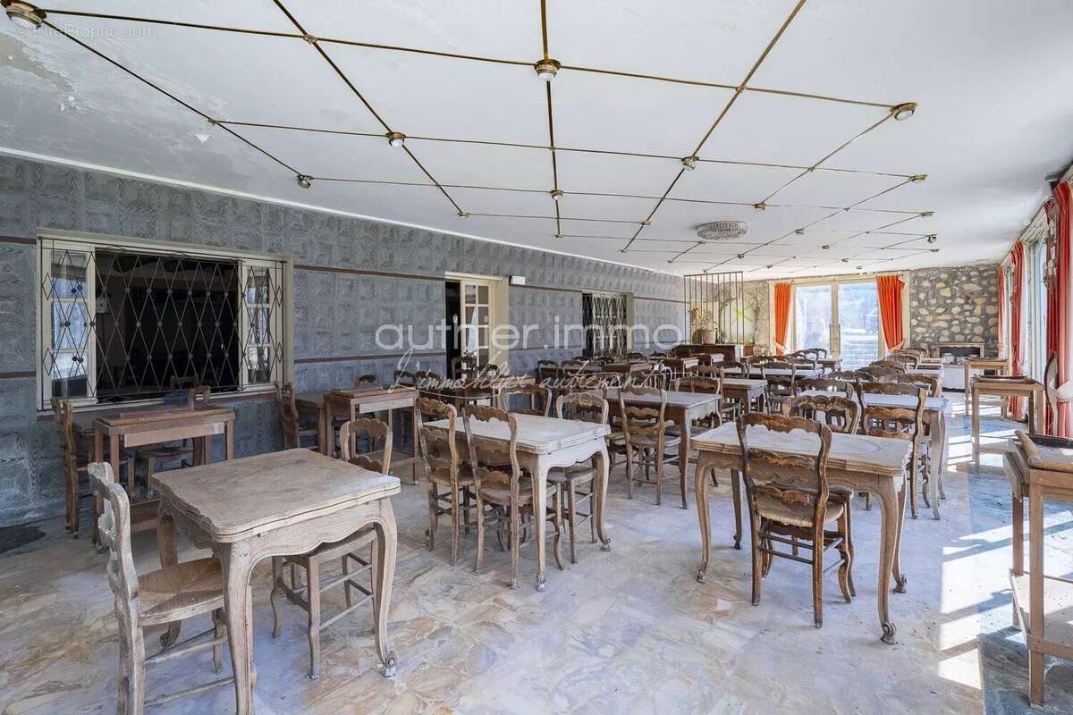 Maison à SERANON