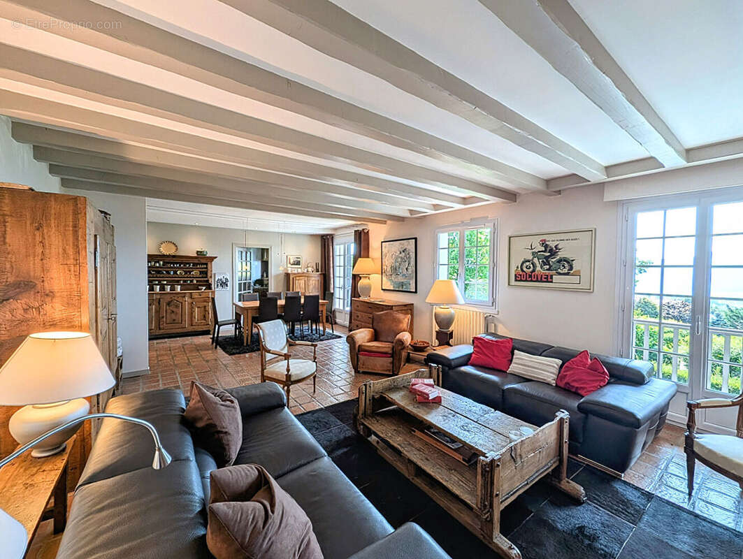 Maison à AIX-LES-BAINS